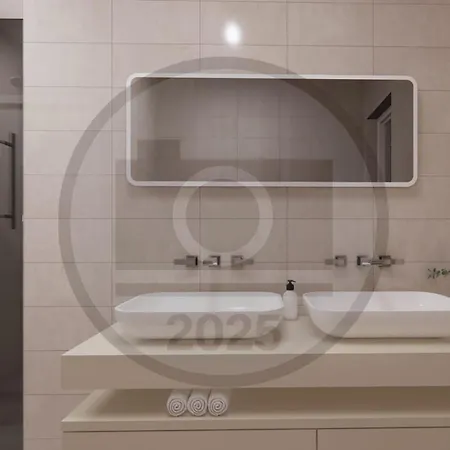 度假居 Cozy In With Jacuzzi Žminj