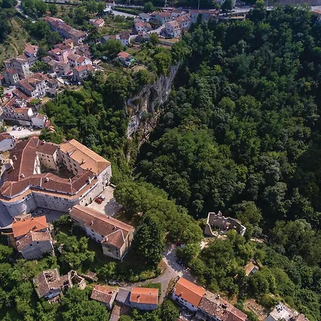 Stunning In Žminj